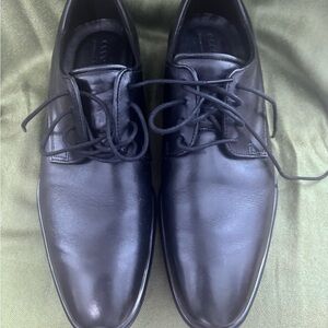 Ecco Tray Tech Men's Black Leather Oxfords - size EU 42/US 9